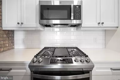 806 N 2nd Street #3RD FLOOR FRONT, Philadelphia, PA 19123 - Photo 5