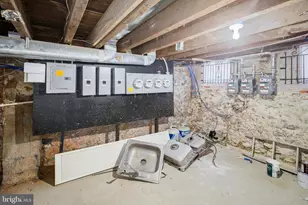 305 N 41st St, Philadelphia, PA 19104 - Photo 17