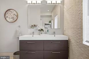 2512 Collins St, Philadelphia, PA 19125 - Photo 11