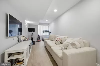 2512 Collins Street, Philadelphia, PA 19125 - Photo 25