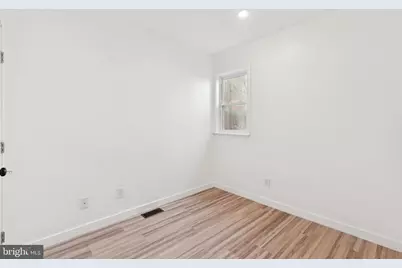 2242 S Bonsall Street, Philadelphia, PA 19145 - Photo 13