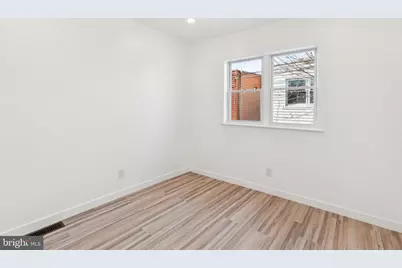 2242 S Bonsall Street, Philadelphia, PA 19145 - Photo 11