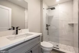 713 S Mildred St, Philadelphia, PA 19147 - Photo 19