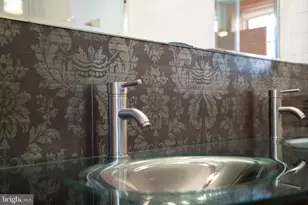 20 Letitia St, Philadelphia, PA 19106 - Photo 33