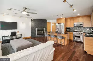 20 Letitia St, Philadelphia, PA 19106 - Photo 3