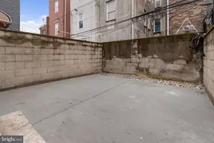 726 Mountain St, Philadelphia, PA 19148 - Photo 27