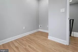 726 Mountain St, Philadelphia, PA 19148 - Photo 15