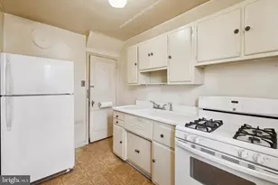 4245 Glendale St, Philadelphia, PA 19124 - Photo 11