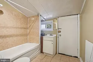 1527 Earl St, Philadelphia, PA 19125 - Photo 13