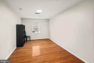 303 S 11th St, Philadelphia, PA 19107 - Photo 13