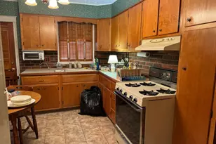 3624 Almond St, Philadelphia, PA 19134 - Photo 9