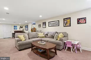 8605 Alicia St, Philadelphia, PA 19115 - Photo 25