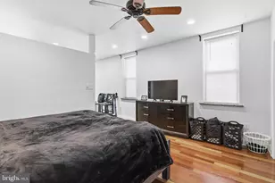 1105 Morris St, Philadelphia, PA 19148 - Photo 13