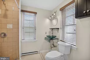 928 Annin St, Philadelphia, PA 19147 - Photo 11