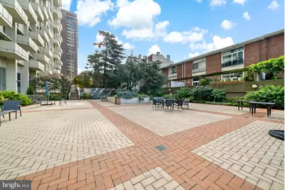 604 S Washington Square #309, Philadelphia, PA 19106 - Photo 23