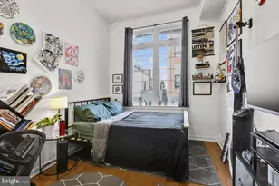 2031 S Juniper St, Philadelphia, PA 19148 - Photo 7