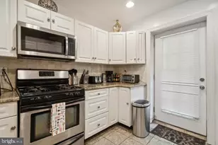 1124 Christian St, Philadelphia, PA 19147 - Photo 25