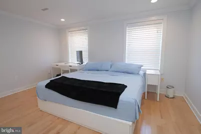 703 S 17th Street, Philadelphia, PA 19146 - Photo 11