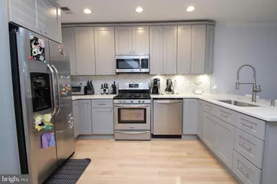 703 S 17th Street, Philadelphia, PA 19146 - Photo 7