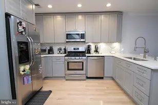 703 S 17th St, Philadelphia, PA 19146 - Photo 7