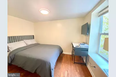 814 S 13th Street, Philadelphia, PA 19147 - Photo 7