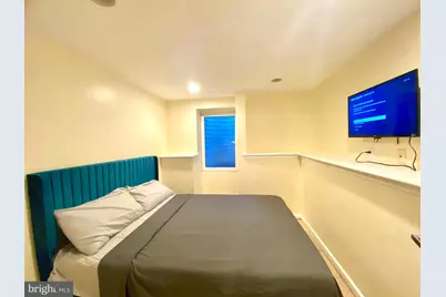 814 S 13th Street, Philadelphia, PA 19147 - Photo 15