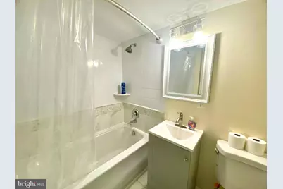 814 S 13th Street, Philadelphia, PA 19147 - Photo 19