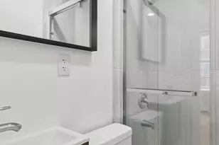 1225 Spruce St, Philadelphia, PA 19107 - Photo 19