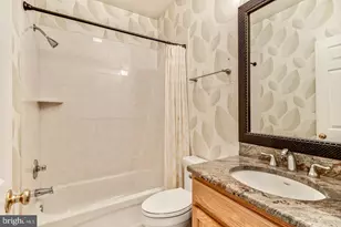 1903 Green St, Philadelphia, PA 19130 - Photo 13