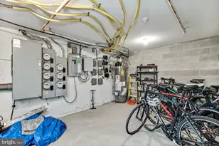 1903 Green St, Philadelphia, PA 19130 - Photo 25