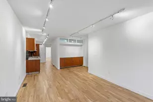 530 S 15th St, Philadelphia, PA 19146 - Photo 3