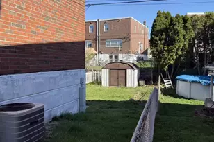 2751 Tolbut St, Philadelphia, PA 19152 - Photo 3