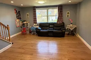 2751 Tolbut St, Philadelphia, PA 19152 - Photo 5