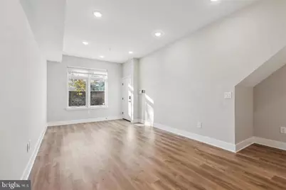 2017 N College Avenue, Philadelphia, PA 19121 - Photo 5