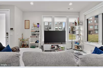 3100 Parkview Walk #210, Philadelphia, PA 19125 - Photo 5