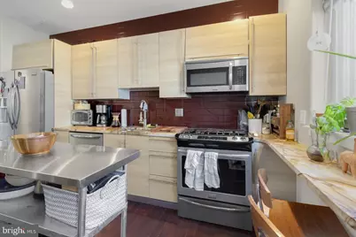 221 W Girard Avenue #2, Philadelphia, PA 19123 - Photo 9