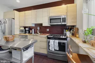 221 W Girard Ave, Philadelphia, PA 19123 - Photo 9