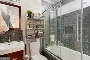 221 W Girard Ave, Philadelphia, PA 19123 - Photo 17