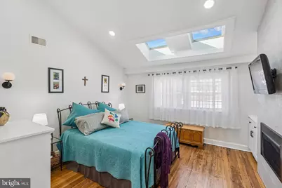 2047 Waverly Street, Philadelphia, PA 19146 - Photo 23