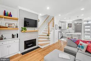 2047 Waverly St, Philadelphia, PA 19146 - Photo 11