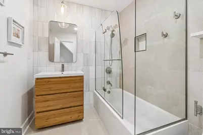 2047 Waverly Street, Philadelphia, PA 19146 - Photo 13