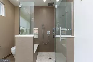 622 S 7th St, Philadelphia, PA 19147 - Photo 51