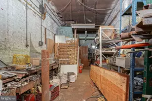 2416 E Sergeant St, Philadelphia, PA 19125 - Photo 17