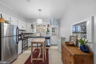 742 S 6th St, Philadelphia, PA 19147 - Photo 13