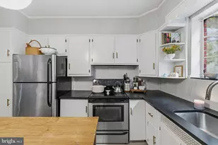 742 S 6th St, Philadelphia, PA 19147 - Photo 15