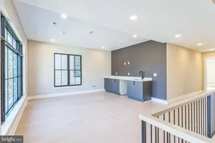 202 Kalos St, Philadelphia, PA 19128 - Photo 33