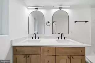 713 N 3rd St, Philadelphia, PA 19123 - Photo 21