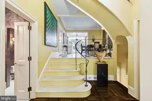 1811 Delancey Pl, Philadelphia, PA 19103 - Photo 5