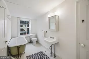 1811 Delancey Pl, Philadelphia, PA 19103 - Photo 39