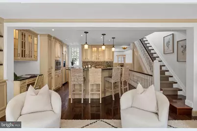 129 Bainbridge Street, Philadelphia, PA 19147 - Photo 13